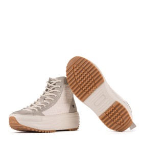 Bota deportiva color champagne para mujer modelo Cassel-Yumas Oficial.