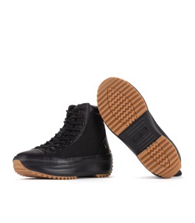 Botín deportivo para mujer en color negro Cassel-Yumas Oficial.