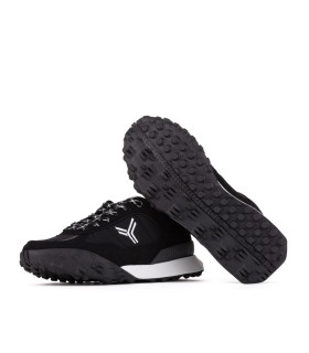 Sneakers estilo retro en color negro para hombre- Yumas Footwear.