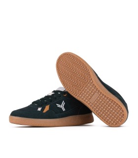 Zapatillas Pistols estilo retro en color bosque- Yumas Footwear.