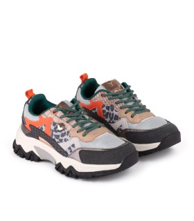 Sneakers Adele en color gris para mujer- Yumas Tienda Oficial.