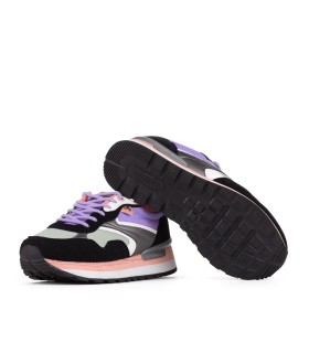 Lässige Sneakers für Damen in lila-schwarzer Farbe - Yumas Footwear.